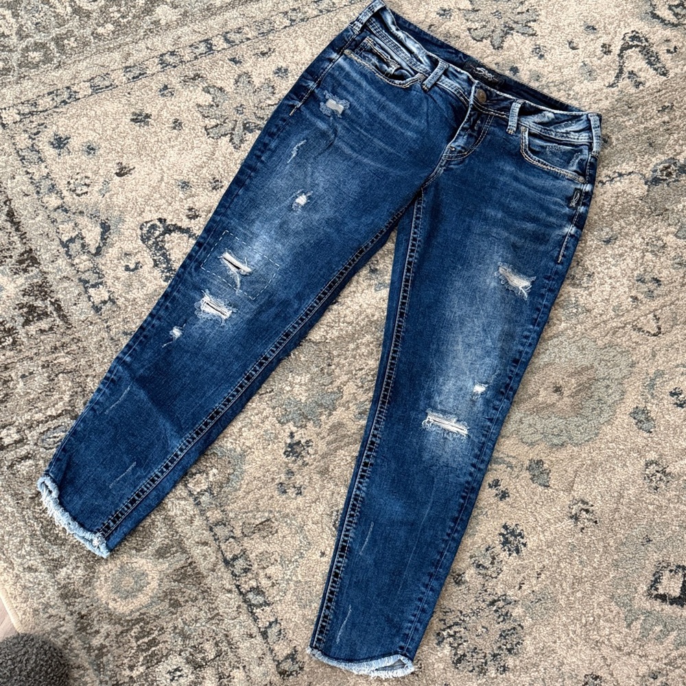 Silver Jeans Dark Blue Distressed Women's Cropped Jeans